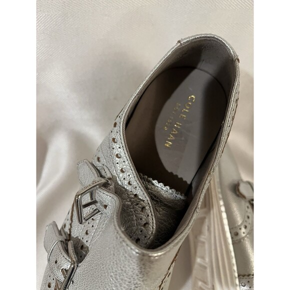 Cole Haan Silver Metallic Buckle Wingtip‎ Leather Comfort Loafer Women Size 6 - Picture 8 of 9